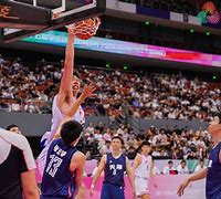 转折点里昂豪取连胜；英超赛后攻防权衡；话题不断；轮换策略成焦点